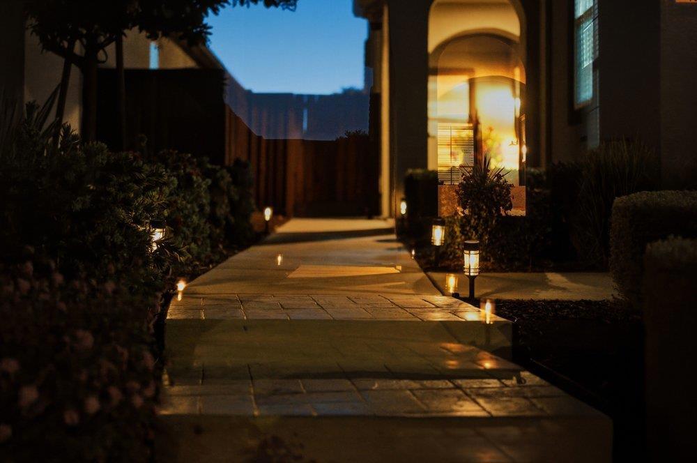 420 Alicante Drive Property Photo 3