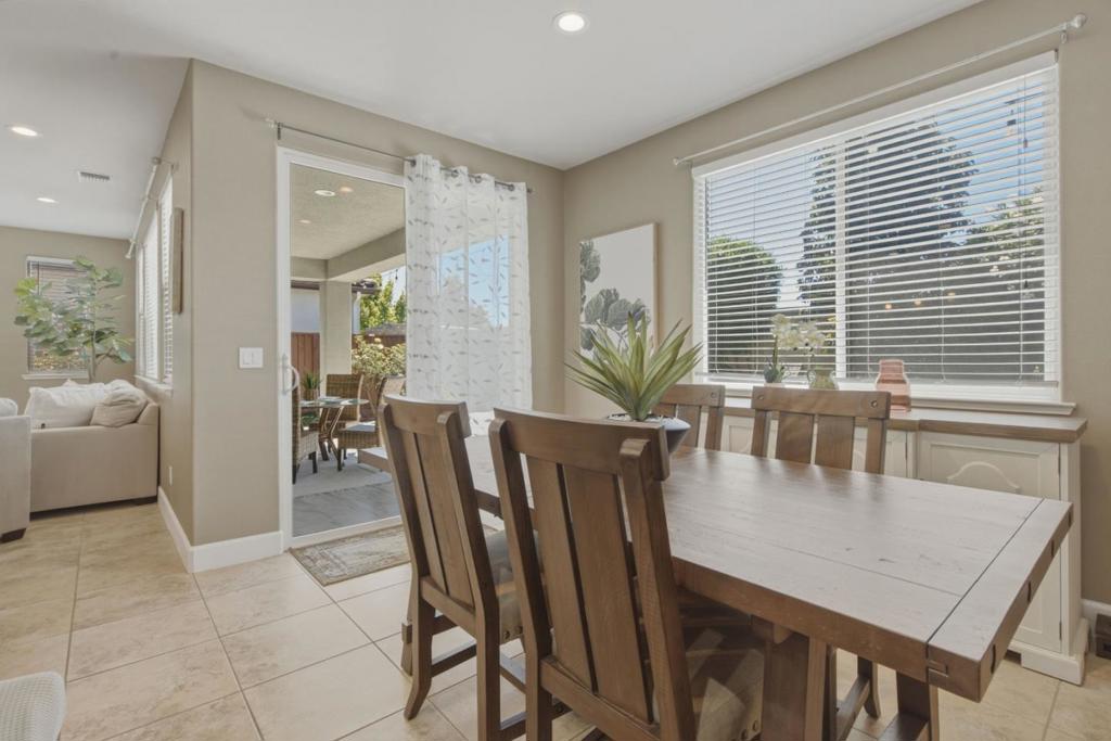 420 Alicante Drive Property Photo 18