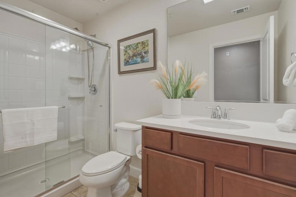 420 Alicante Drive Property Photo 34