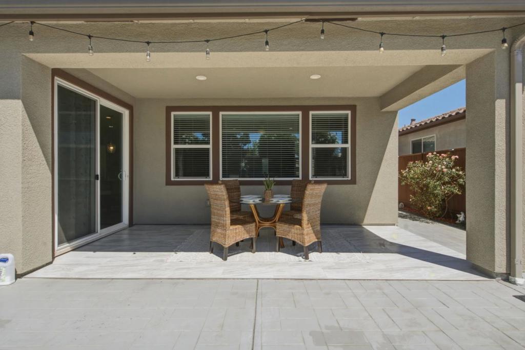 420 Alicante Drive Property Photo 45