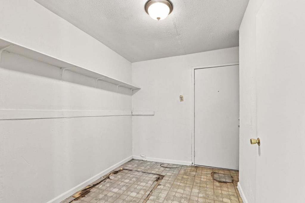 188 N 18th Street Property Photo 24