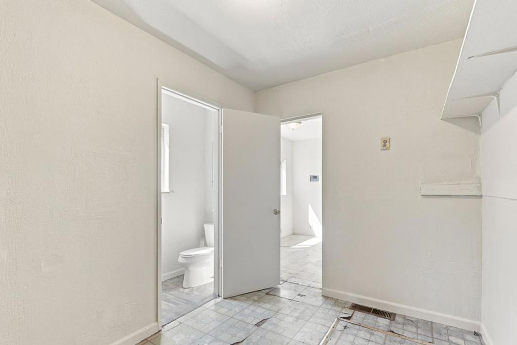 188 N 18th Street Property Photo 26