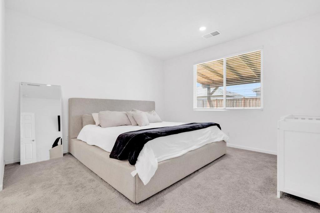 673 Dorset Drive Property Photo 21
