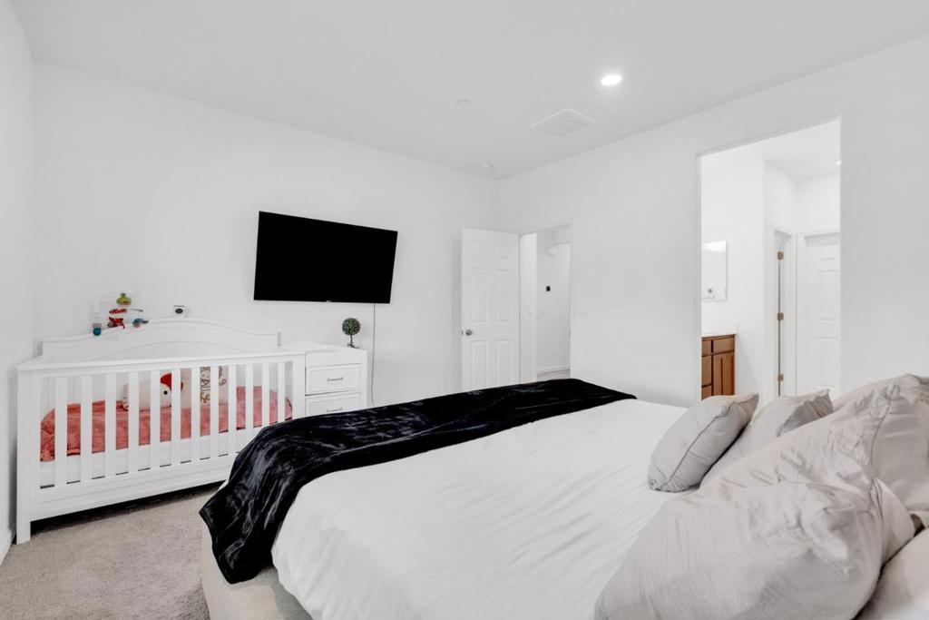 673 Dorset Drive Property Photo 23