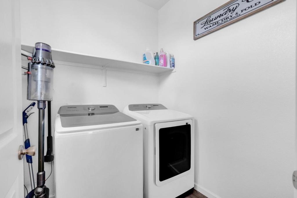 673 Dorset Drive Property Photo 30