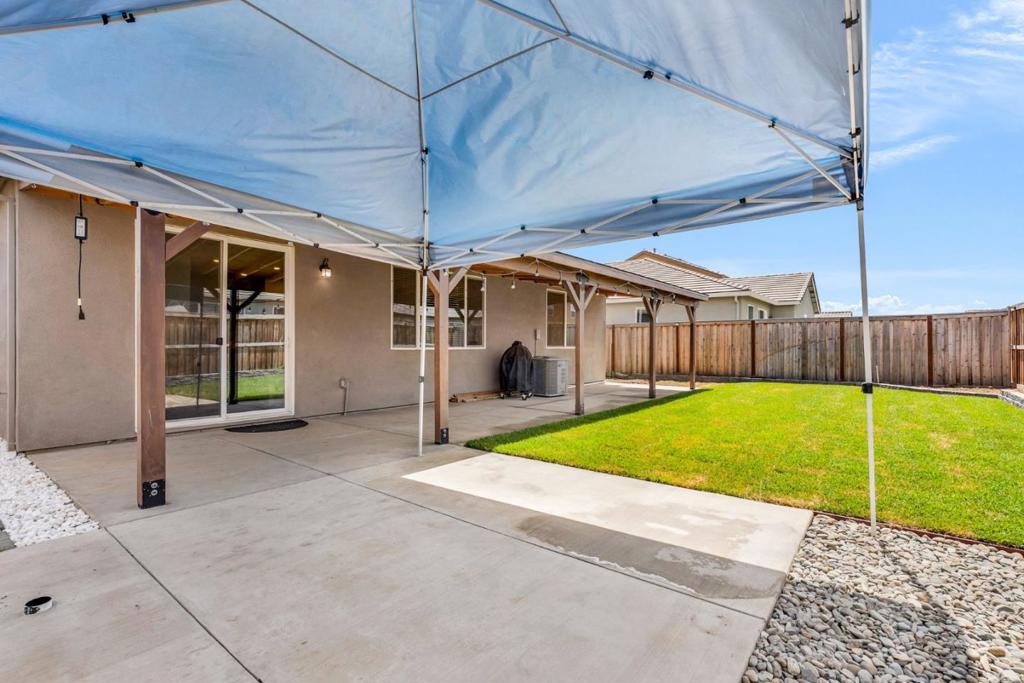 673 Dorset Drive Property Photo 36
