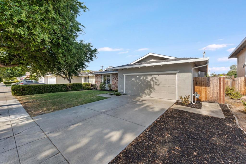 6021 Chesbro Avenue Property Photo 2