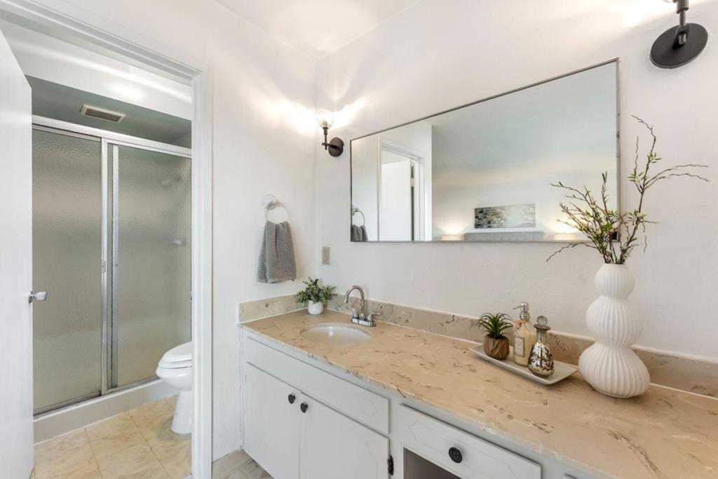6021 Chesbro Avenue Property Photo 22