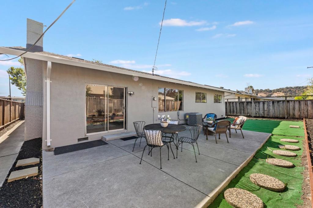 6021 Chesbro Avenue Property Photo 33