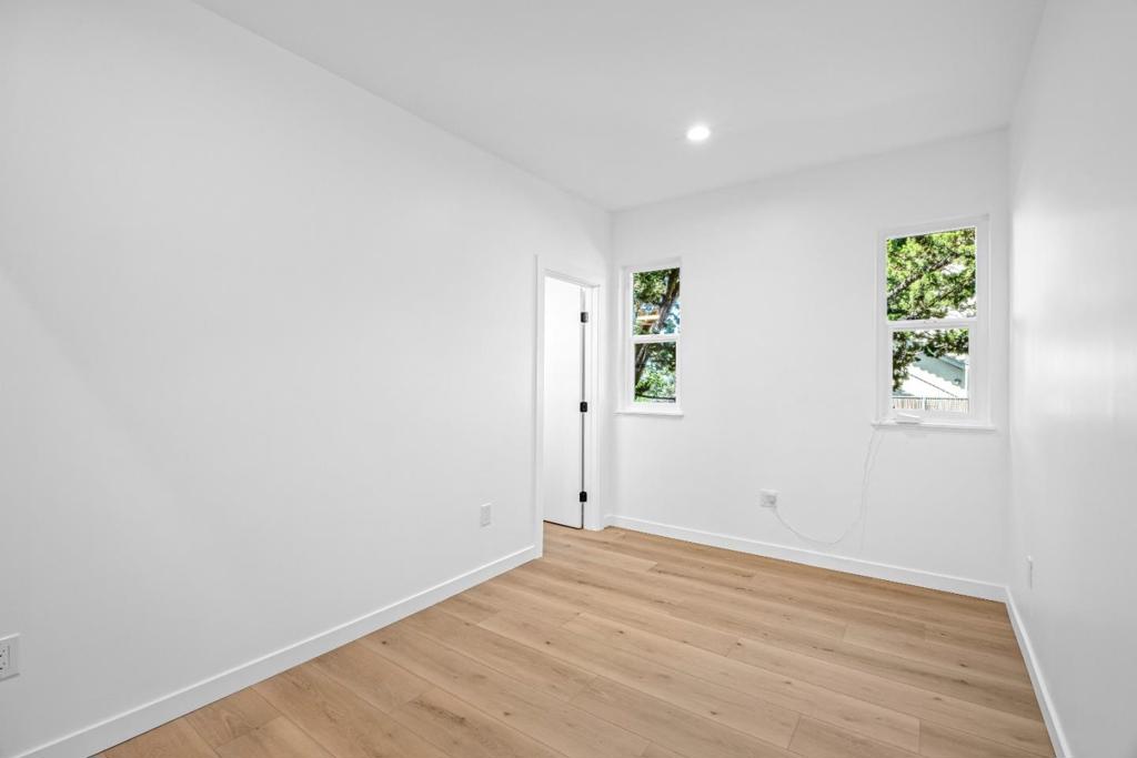 449 Merritt Ave Property Photo 76