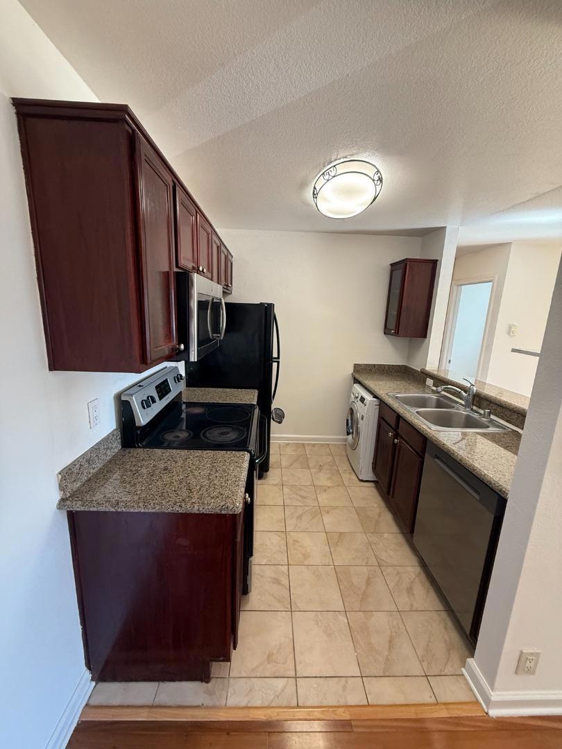 37303 Sequoia Road Property Photo 4