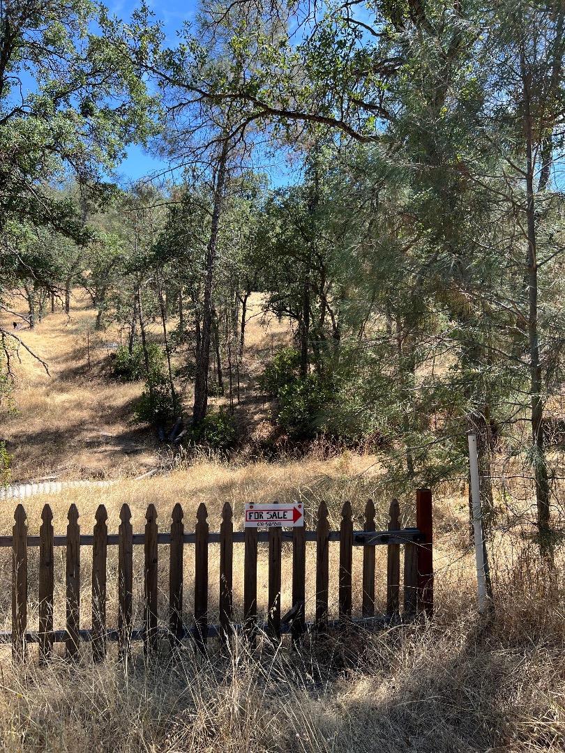 16527 Stagecoach Road Property Photo 1