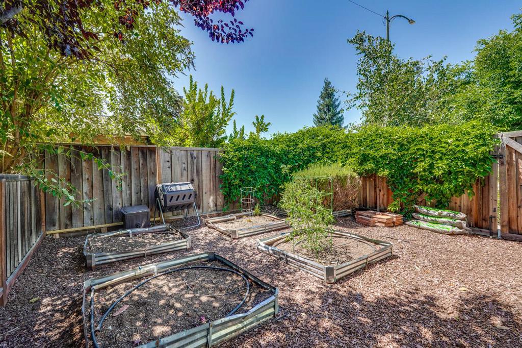 1598 Wawona Drive Property Photo 66