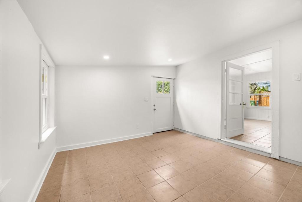 4057 Cory Street Property Photo 5