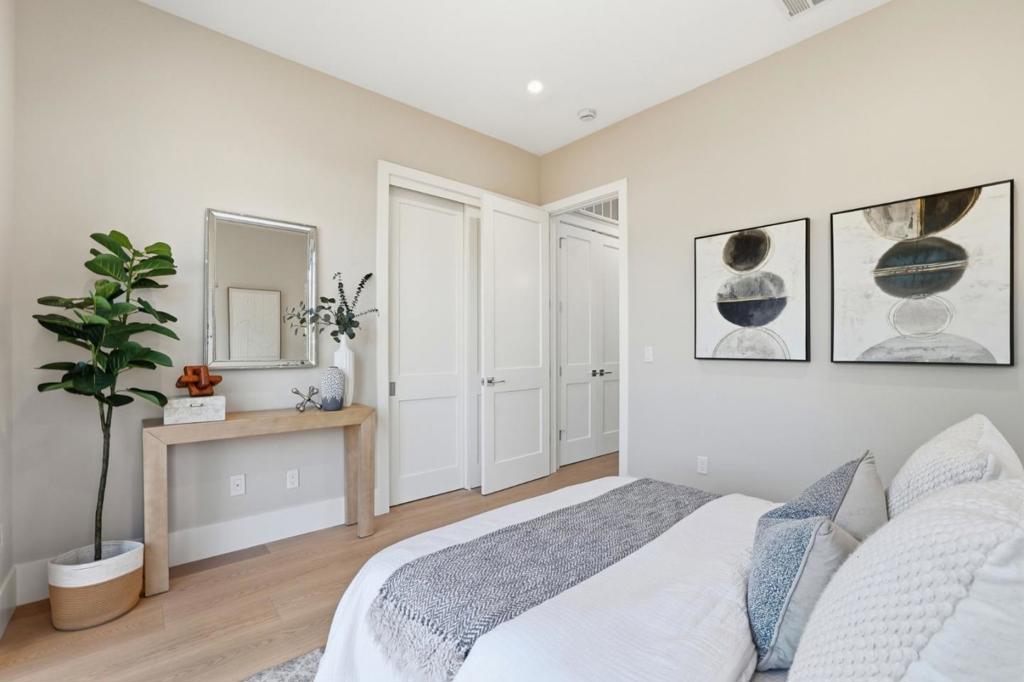 10536 S Tantau Avenue Property Photo 29