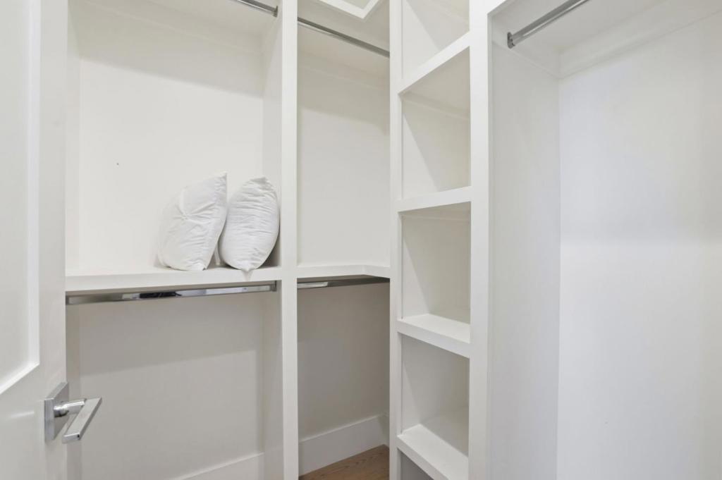 10536 S Tantau Avenue Property Photo 32