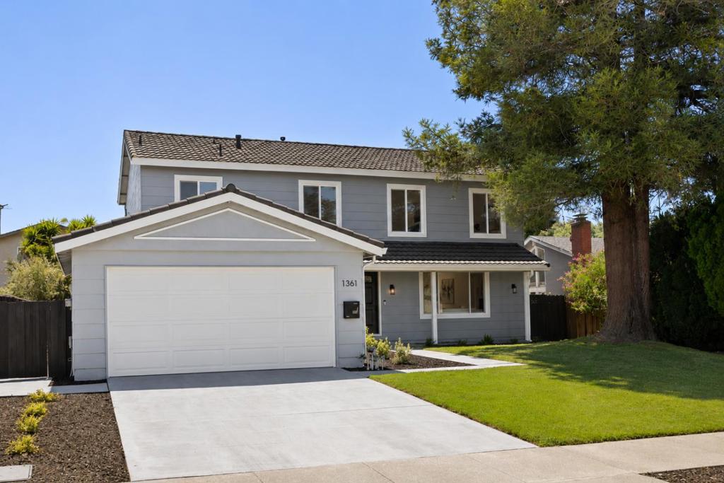 1361 Cabrillo Avenue Property Photo 2