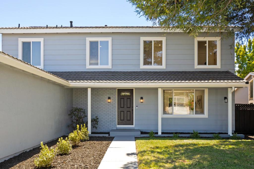 1361 Cabrillo Avenue Property Photo 4