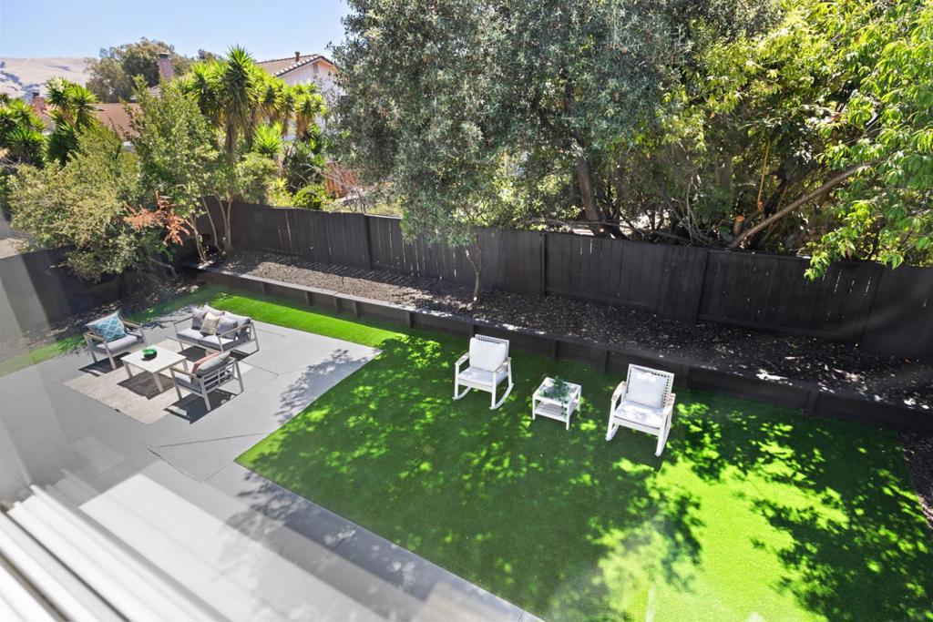 1361 Cabrillo Avenue Property Photo 36