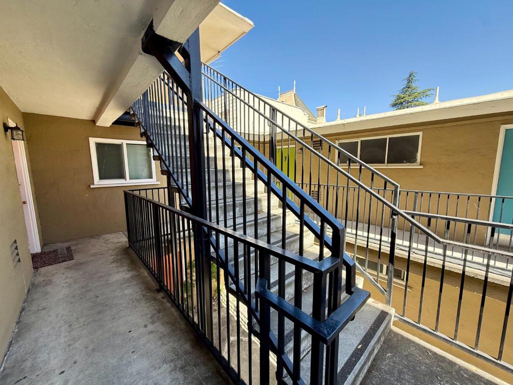 2742 Park Boulevard Property Photo 4