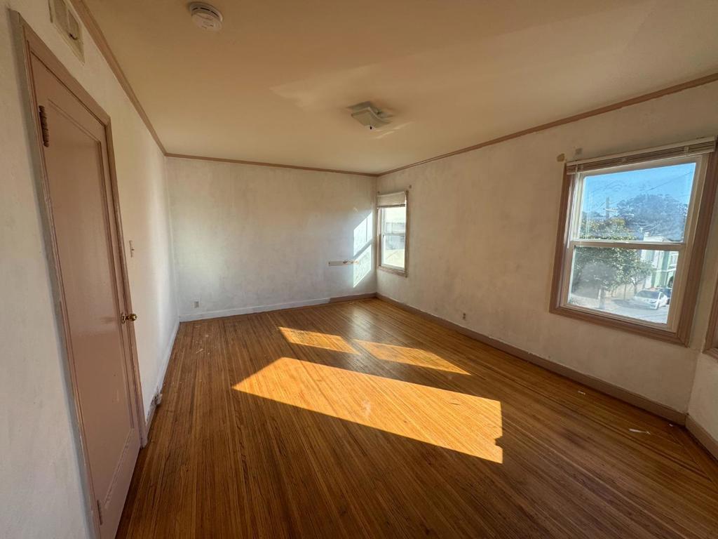 729733 Randolph Street Property Photo 2