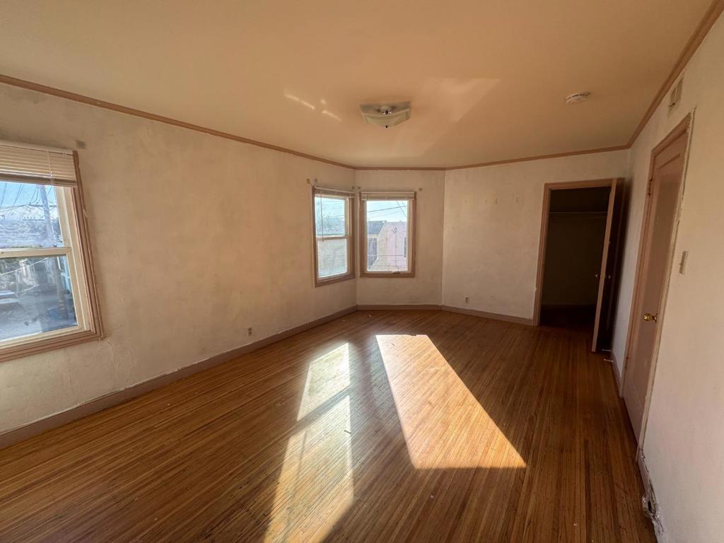 729733 Randolph Street Property Photo 3