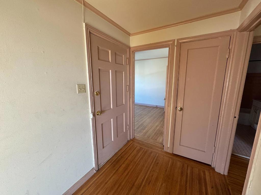 729733 Randolph Street Property Photo 6