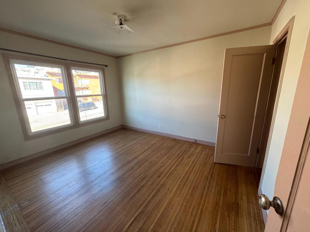 729733 Randolph Street Property Photo 7