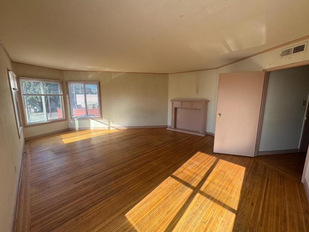 729733 Randolph Street Property Photo 17
