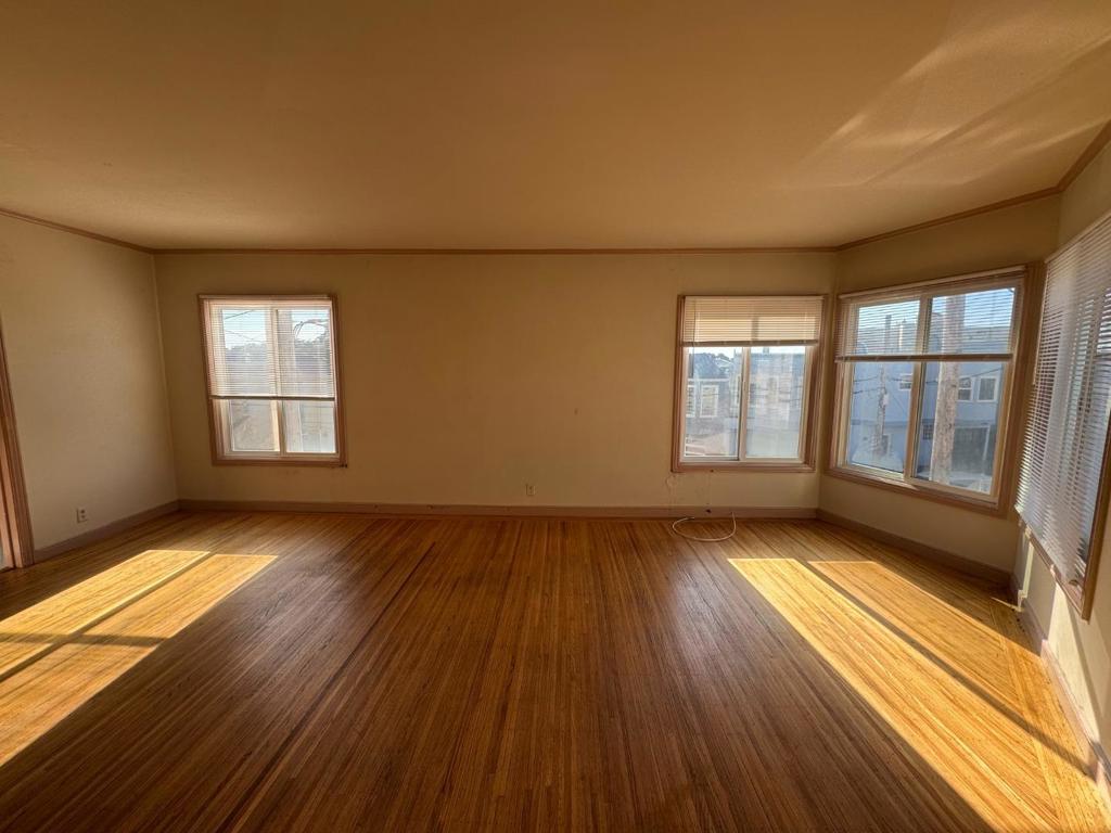 729733 Randolph Street Property Photo 19