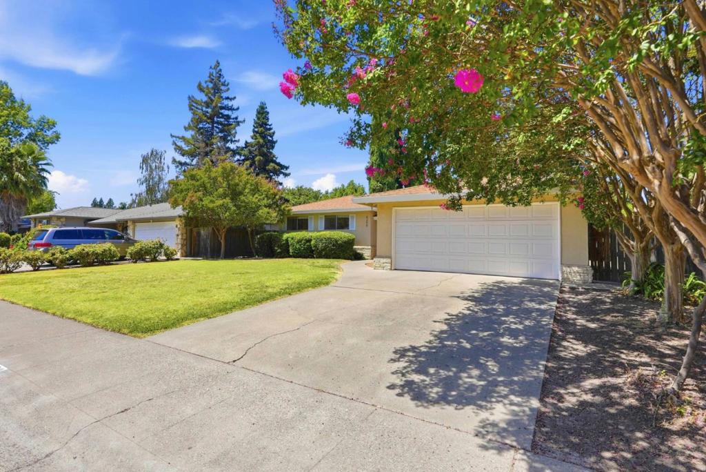 6250 Riverside Boulevard Property Photo 3