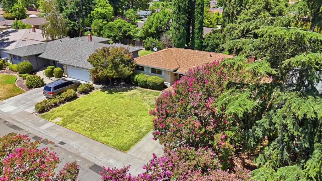 6250 Riverside Boulevard Property Photo 9