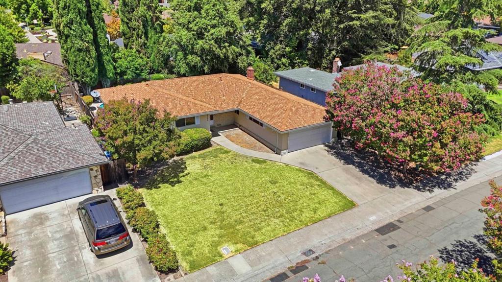 6250 Riverside Boulevard Property Photo 10