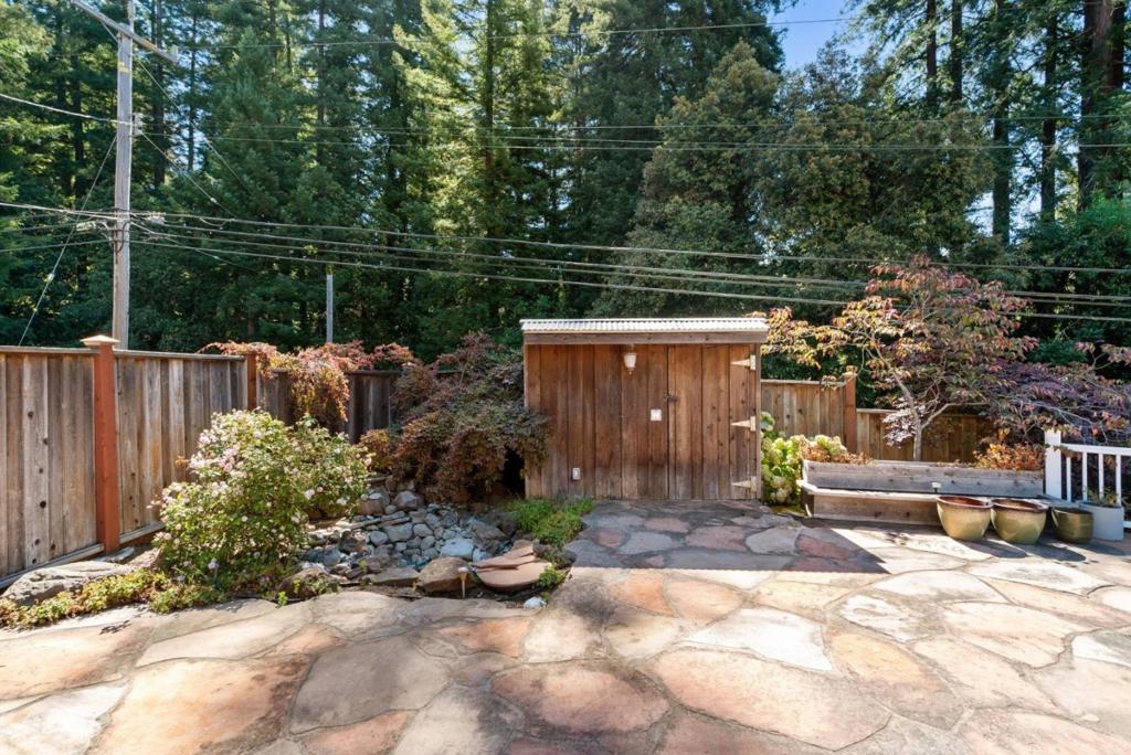 7337 Glen Haven Road Property Photo 4