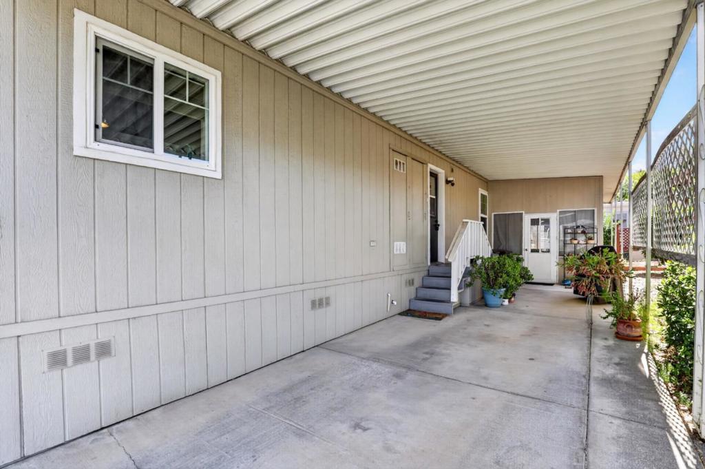 38 Walnut Drive 38 Property Photo 2