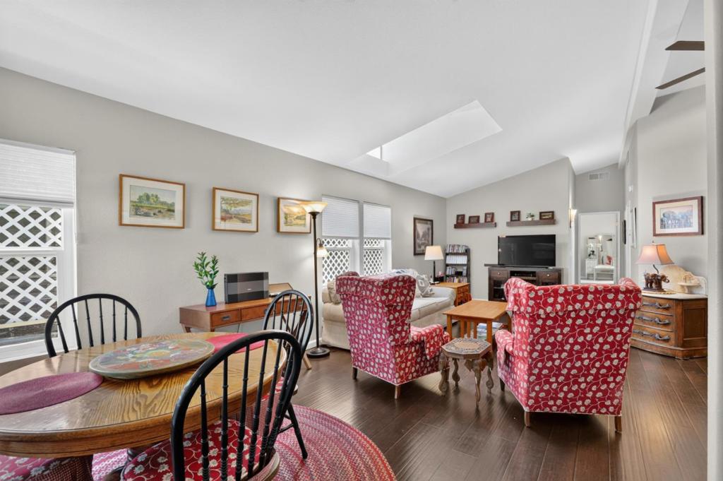 38 Walnut Drive 38 Property Photo 6