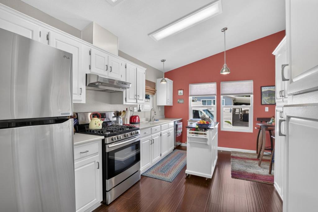 38 Walnut Drive 38 Property Photo 8
