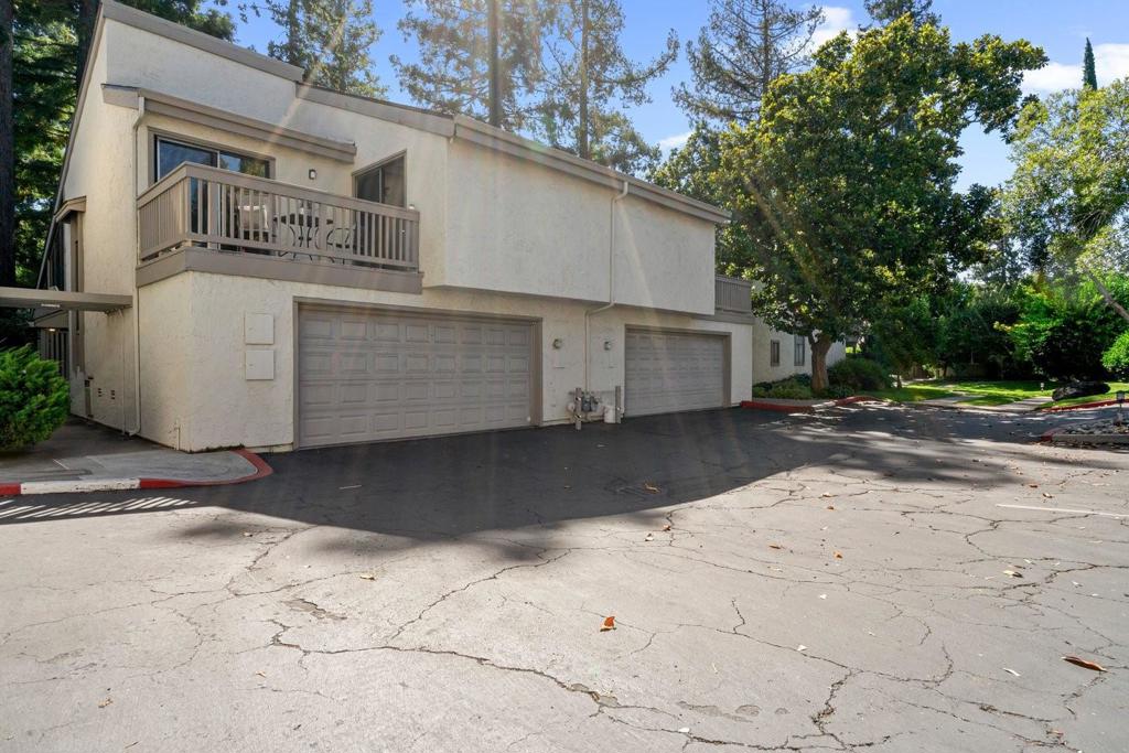 19626 Vineyard Lane Property Photo 2
