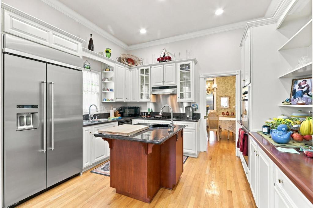 68 Pierce Avenue Property Photo 7