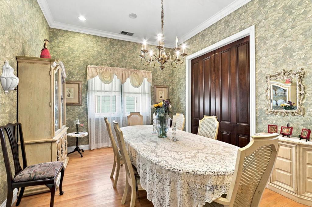 68 Pierce Avenue Property Photo 11