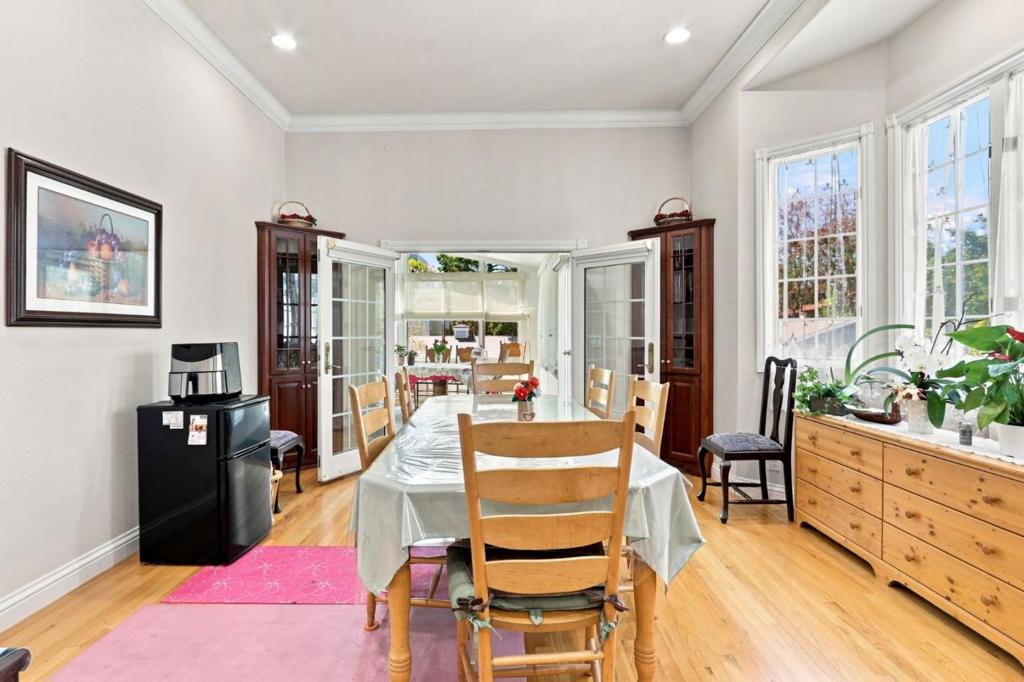 68 Pierce Avenue Property Photo 12