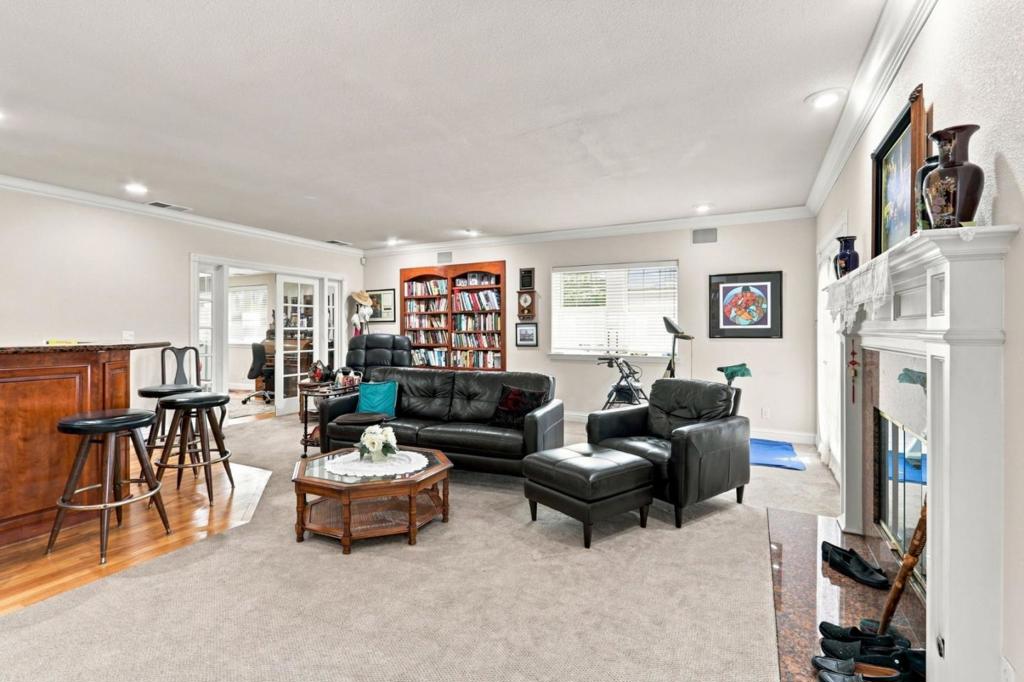 68 Pierce Avenue Property Photo 17