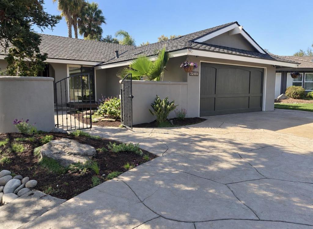 22484 Estoque Place Property Photo 5