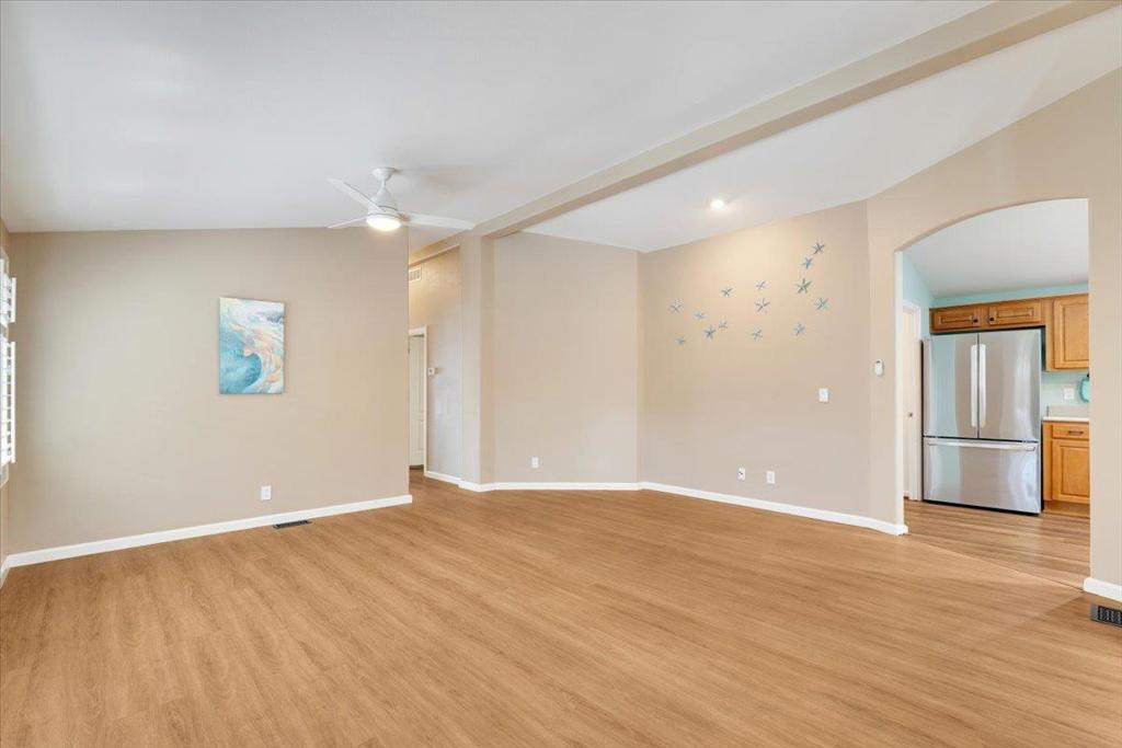 300 Plum Street 77 Property Photo 9