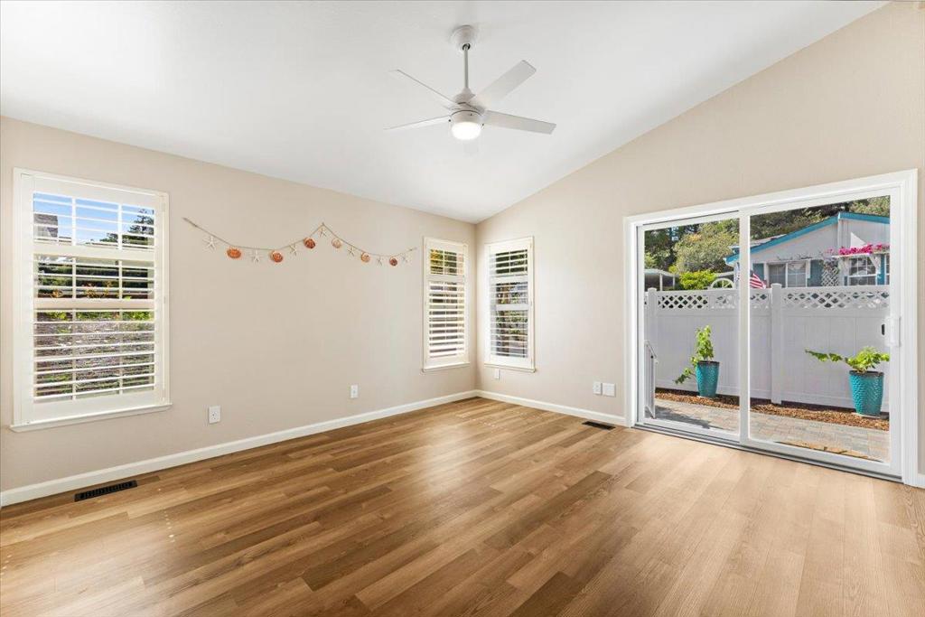 300 Plum Street 77 Property Photo 36