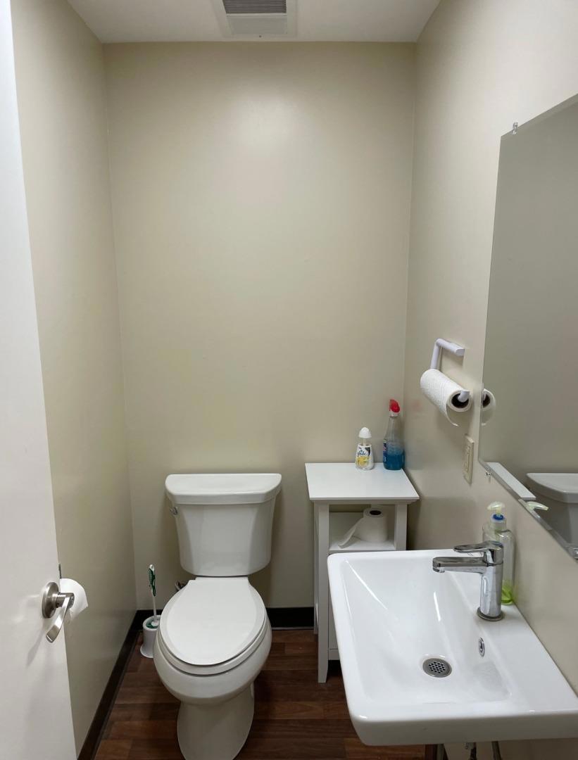 681 Oak Grove Avenue D Property Photo 3