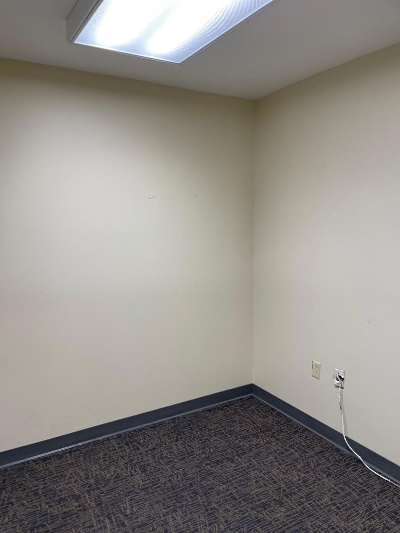 681 Oak Grove Avenue D Property Photo 7