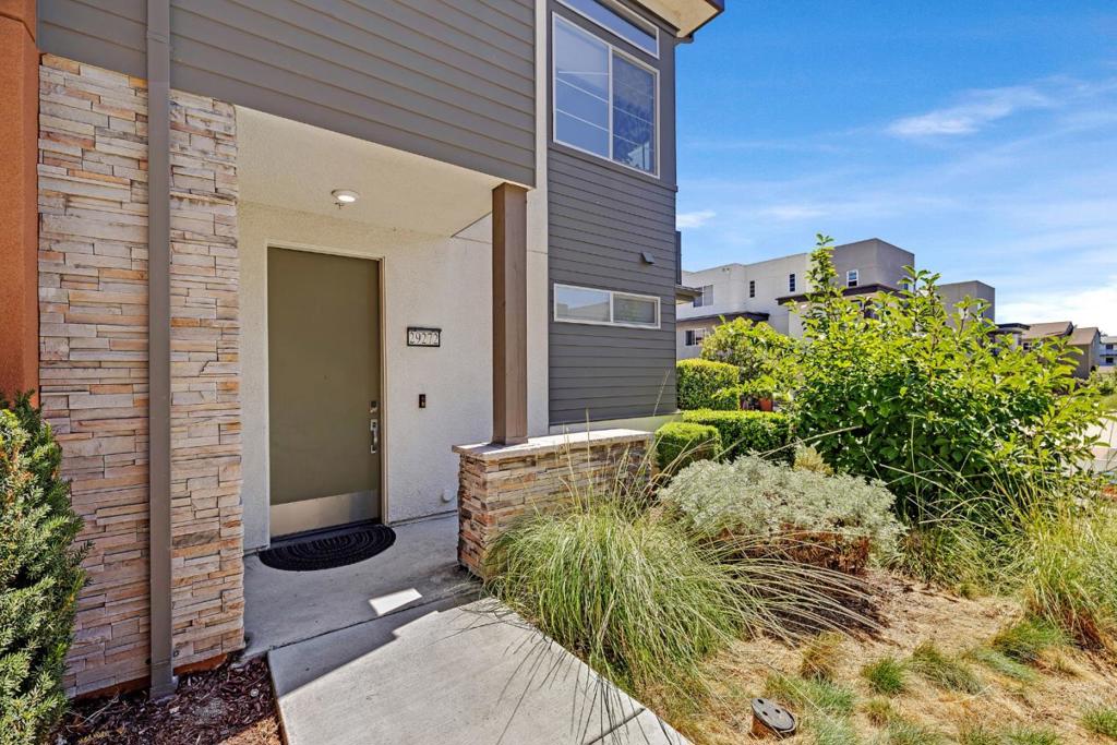 29272 Hub Lane Property Photo 2
