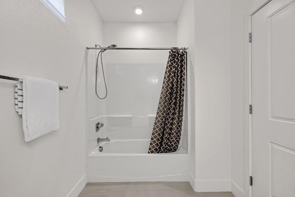 29272 Hub Lane Property Photo 8