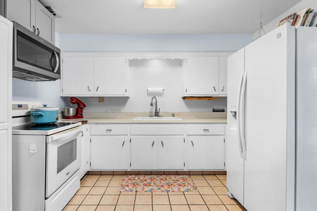 3129 Lynscott Drive Property Photo 4